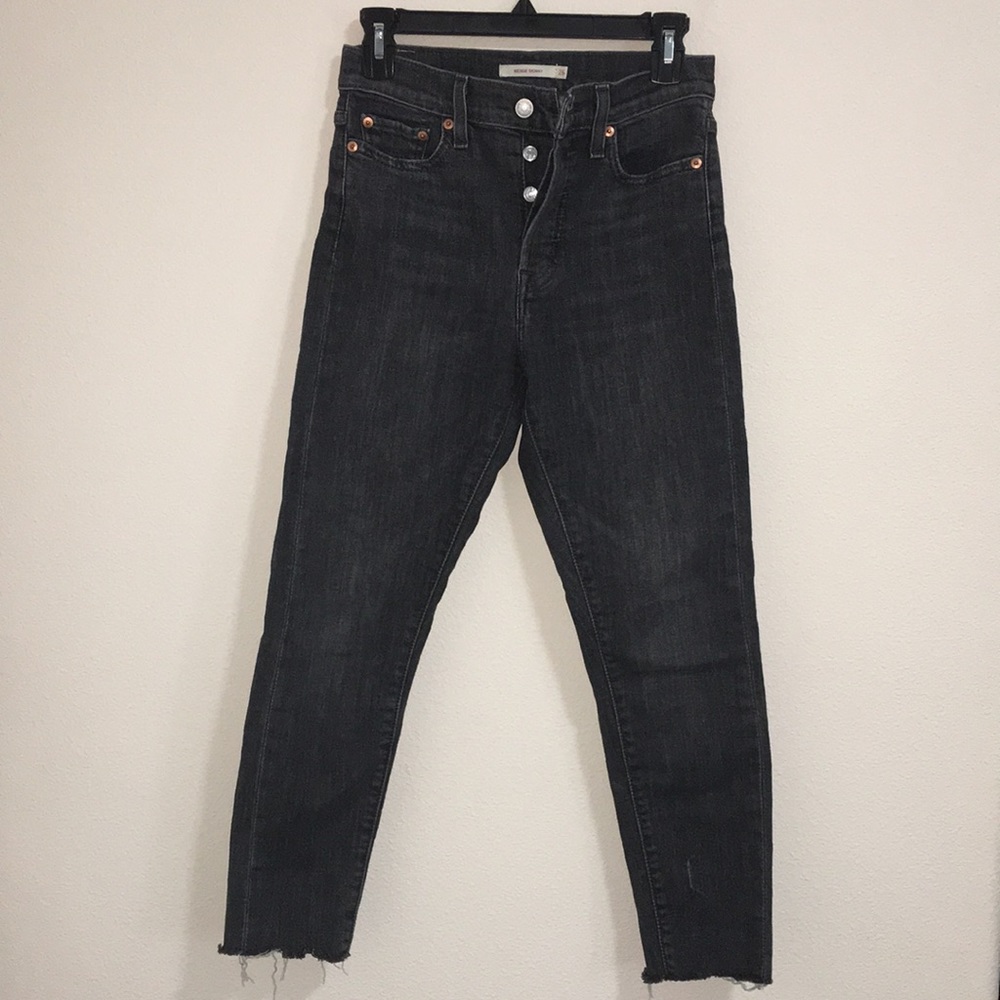 Levi Strauss Wedgie Skinny Size 26 Ankle Jean Raw Hem